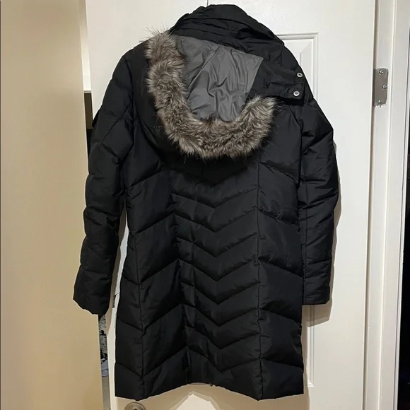 Eddie Bauer Women's Quilted Black Down jacket / perfect winter coat S - Picture 9 of 9